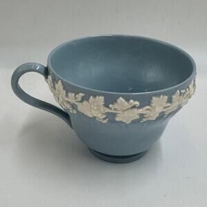 Wedgwood Embossed Queen’s Ware Tea Cup Lavender Blue Grapevine England